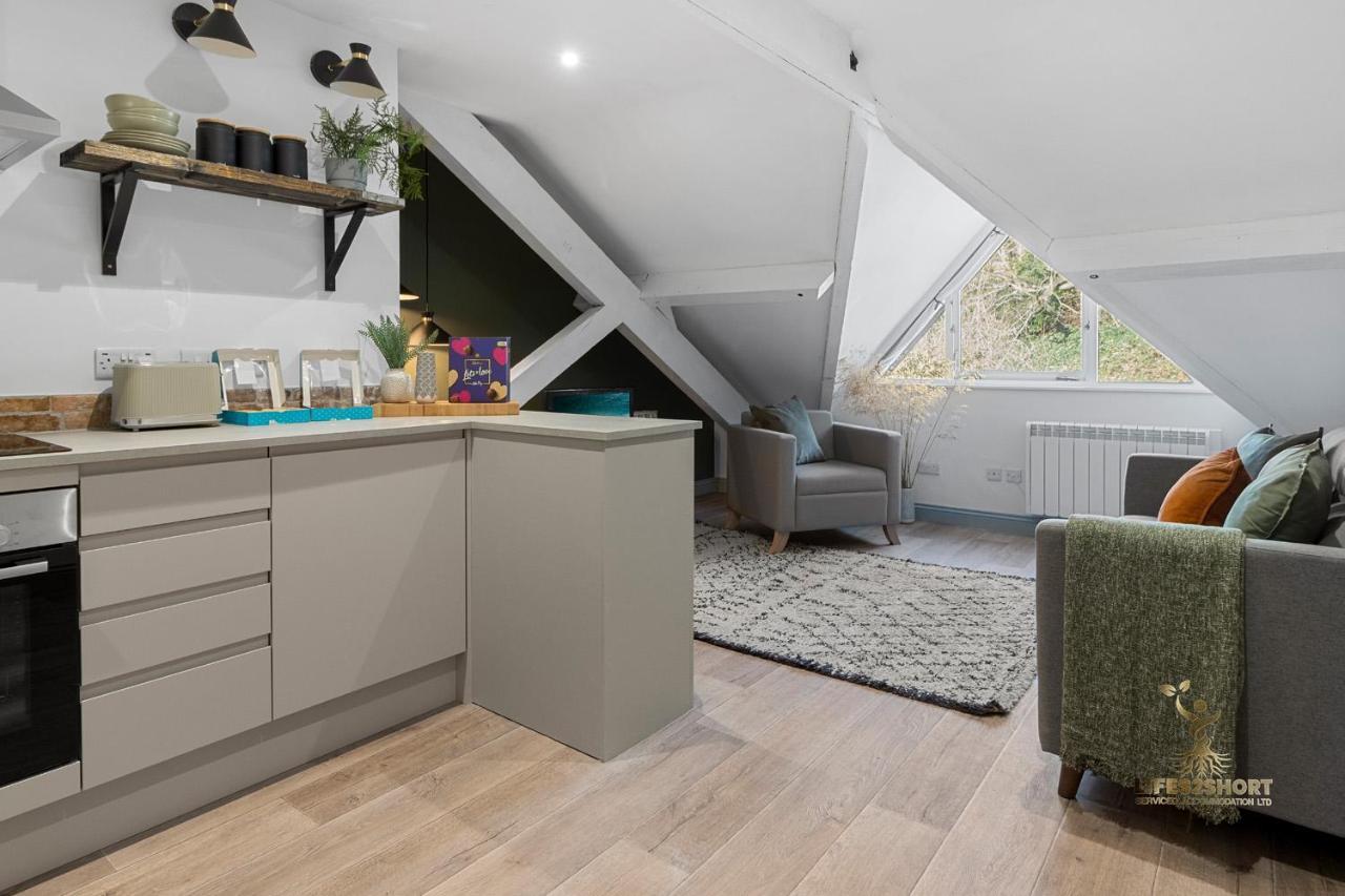 Luxe Courtyard Apartment For 4 Near Exeter City Centre Kültér fotó