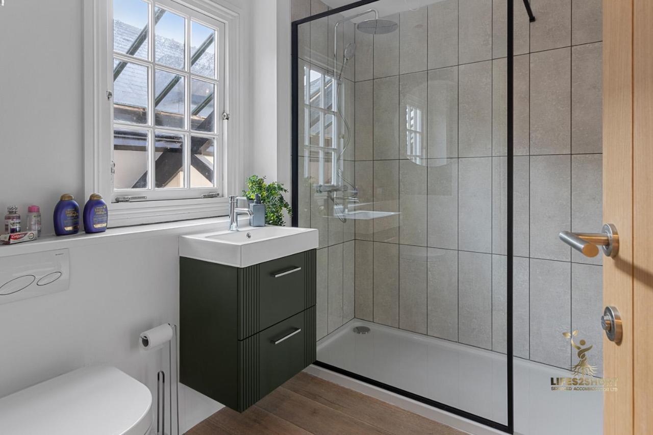 Luxe Courtyard Apartment For 4 Near Exeter City Centre Kültér fotó