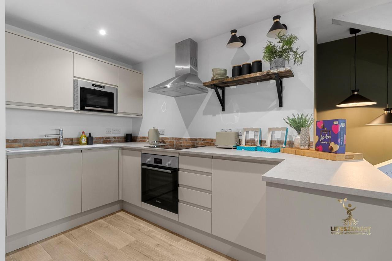 Luxe Courtyard Apartment For 4 Near Exeter City Centre Kültér fotó